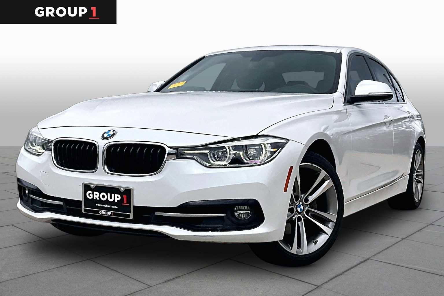 Used 2017 BMW 330i Sedan video 1