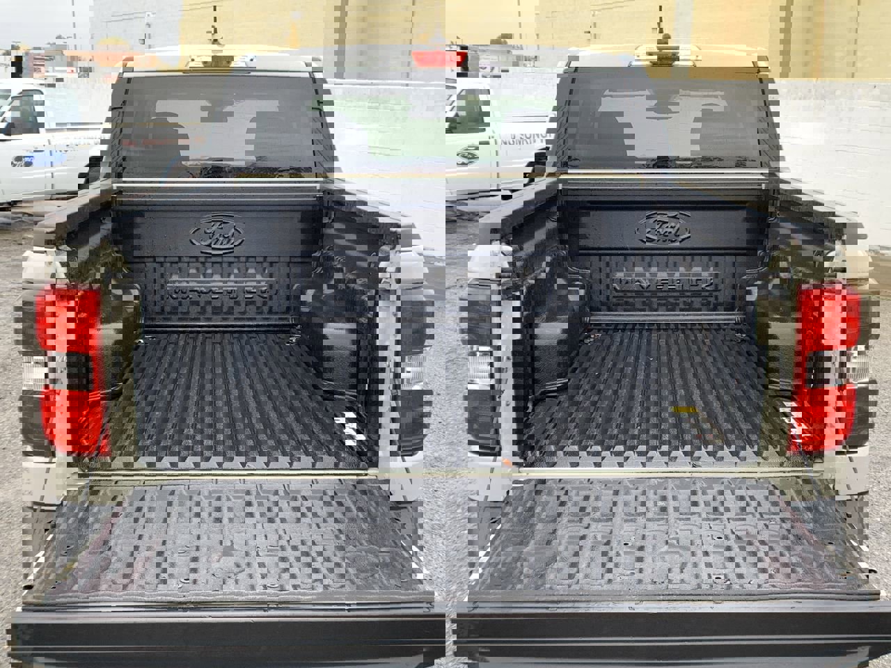 Used 2024 Ford Maverick XLT w/ XLT Luxury Package image 39