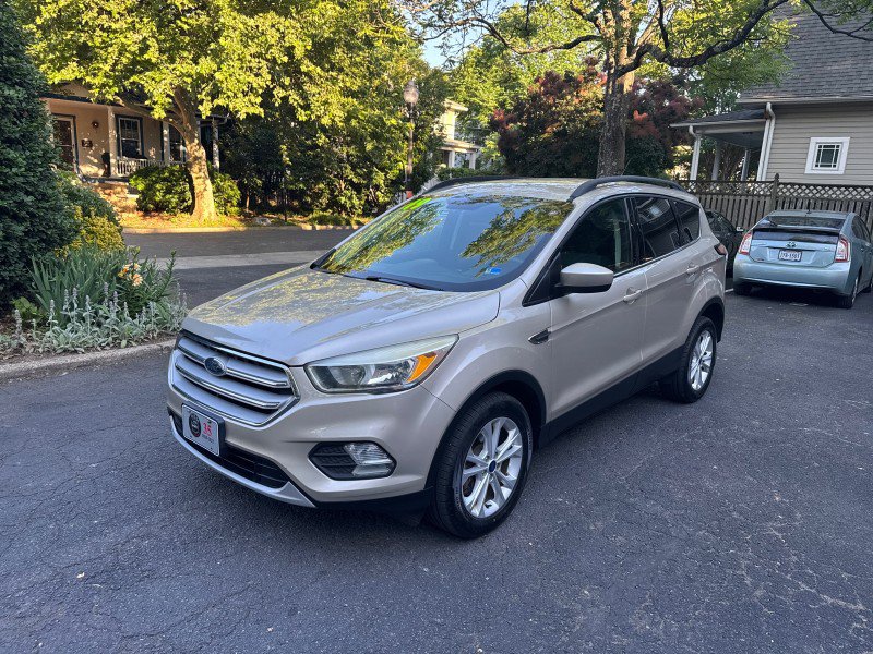 Used 2018 Ford Escape SE AWD/4WD image 3