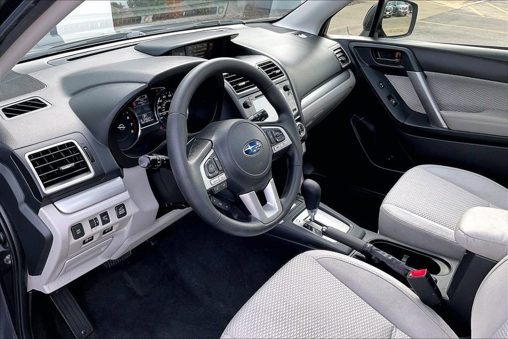 Used 2017 Subaru Forester 2.5i Premium image 17