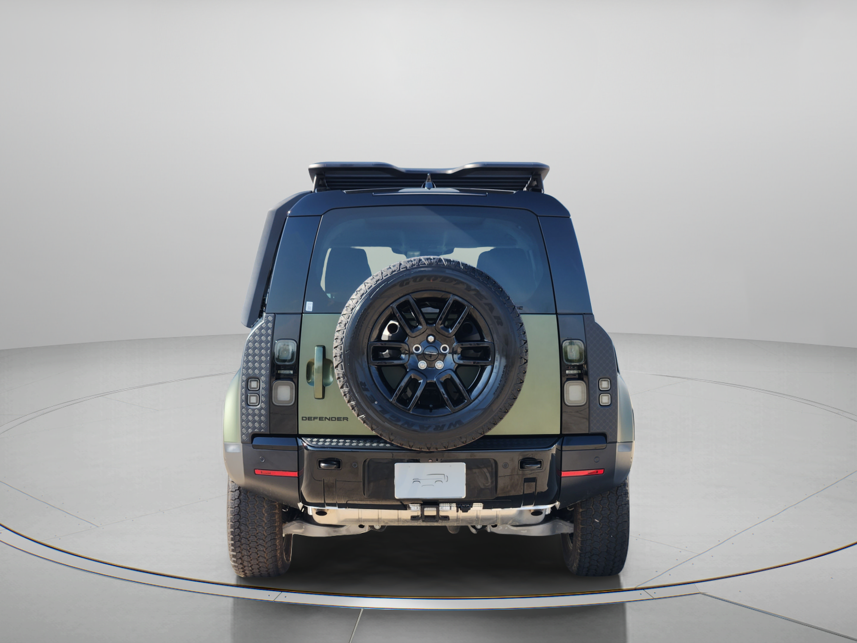 New 2026 Land Rover Defender 110 S AWD/4WD image 4