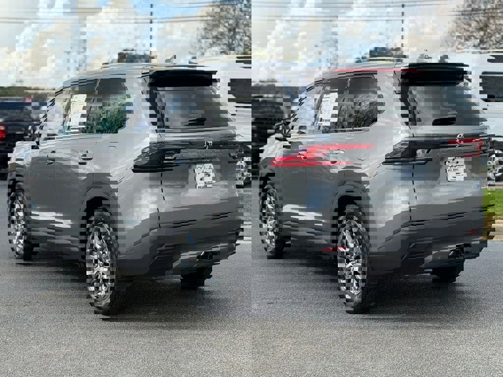 Used 2025 Toyota Grand Highlander Limited image 6