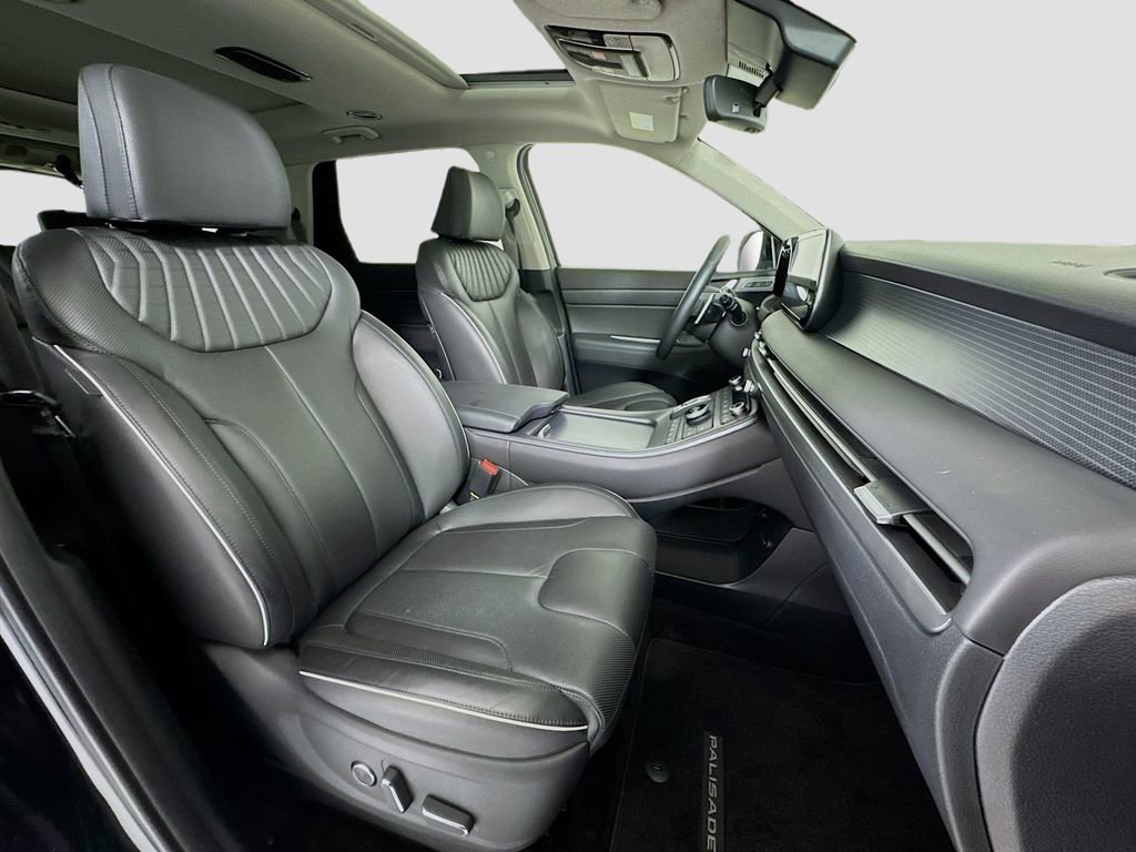 Used 2023 Hyundai Palisade Limited image 30