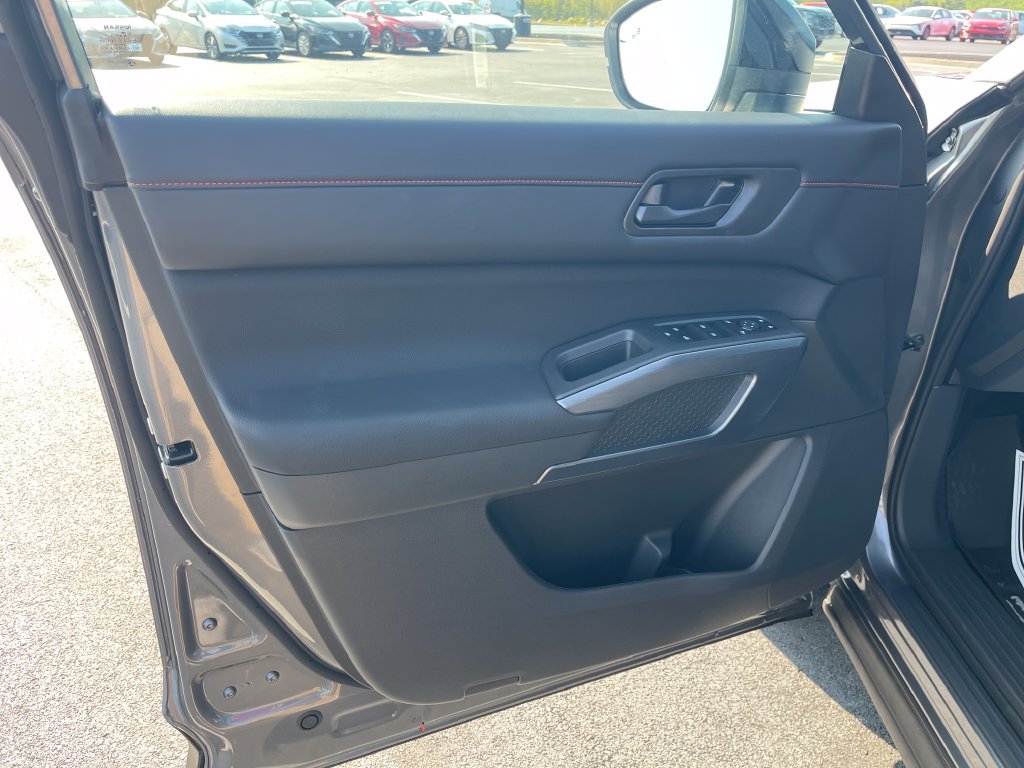 New 2026 Nissan Pathfinder Rock Creek w/ Rock Creek Premium Package AWD/4WD image 12
