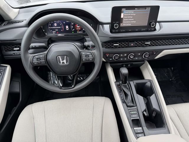 Used 2023 Honda Accord EX image 13