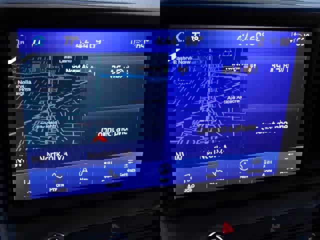 Certified 2024 Ford Maverick Lariat w/ 4K Tow Package image 20