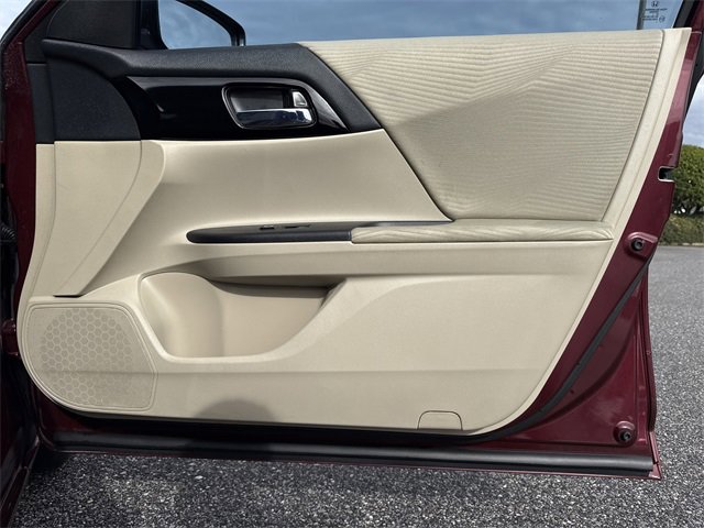 Used 2017 Honda Accord LX image 23