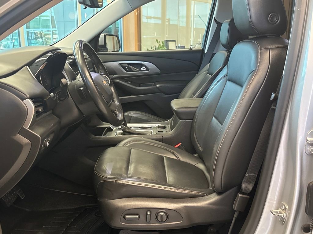 Used 2019 Chevrolet Traverse LT w/ LT Premium Package image 10