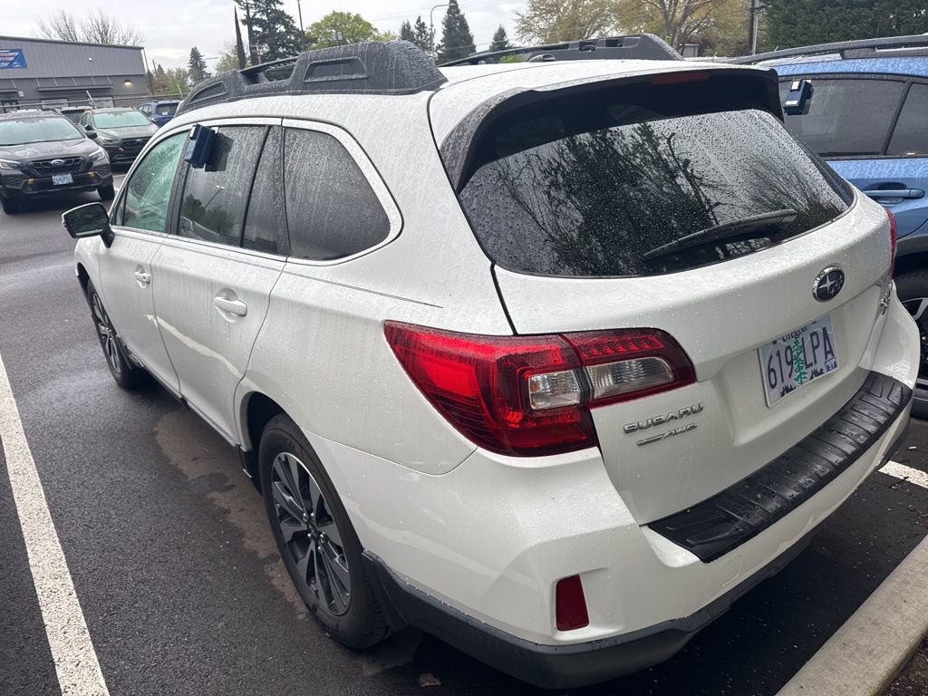 Used 2015 Subaru Outback 3.6R Limited image 2
