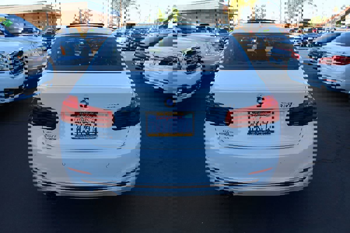 Used 2017 BMW 330i Sedan RWD image 6