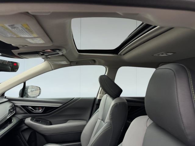 Certified 2025 Subaru Outback Onyx Edition AWD/4WD image 13