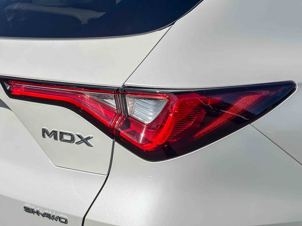 Used 2022 Acura MDX SH-AWD w/ Technology Package image 8