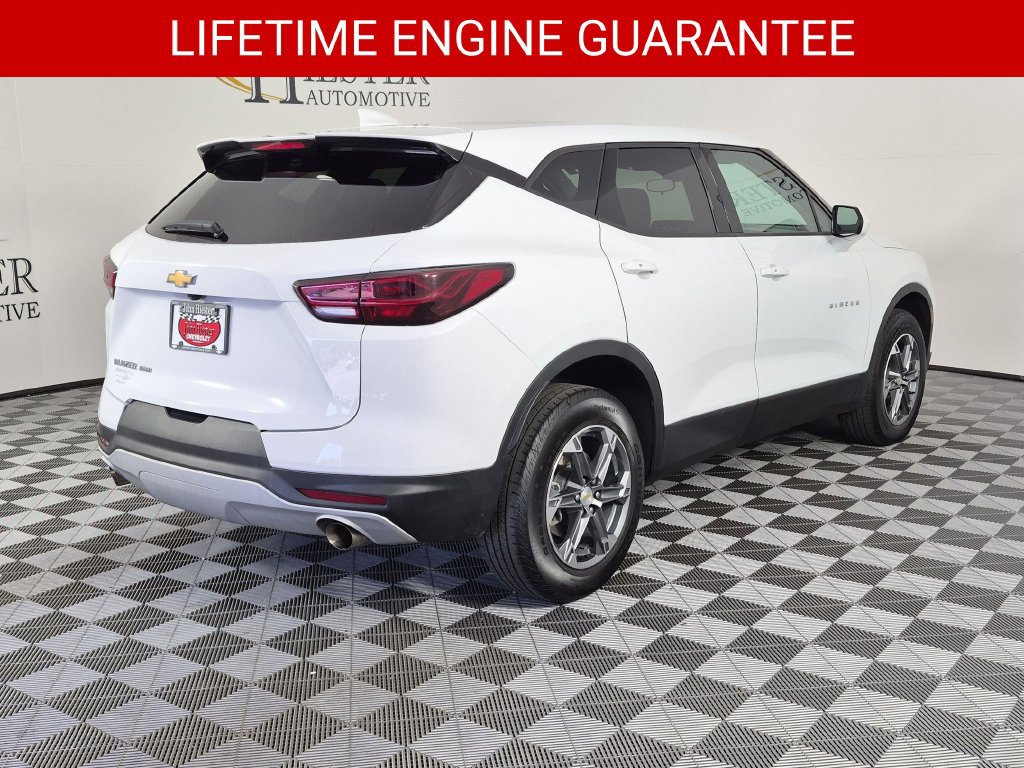 Used 2025 Chevrolet Blazer LT AWD/4WD image 4