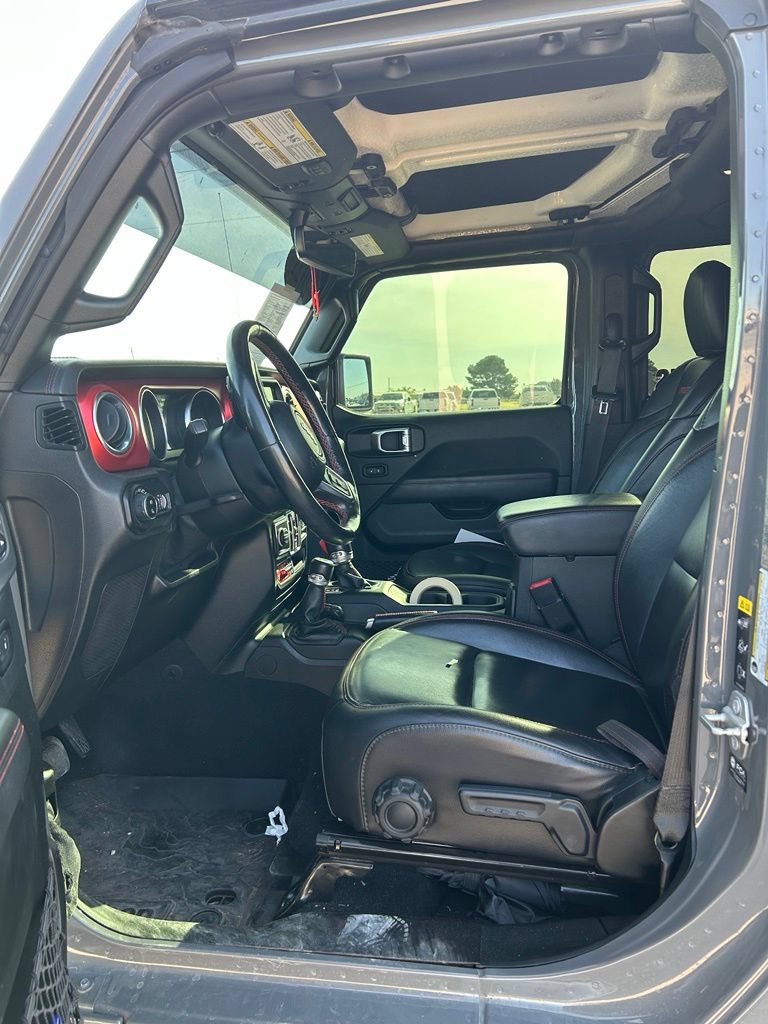 Used 2021 Jeep Gladiator Rubicon AWD/4WD image 2