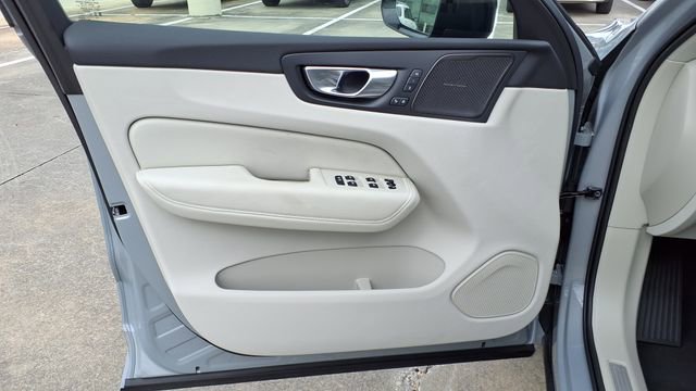 New 2026 Volvo XC60 B5 Ultra w/ Climate Package image 13