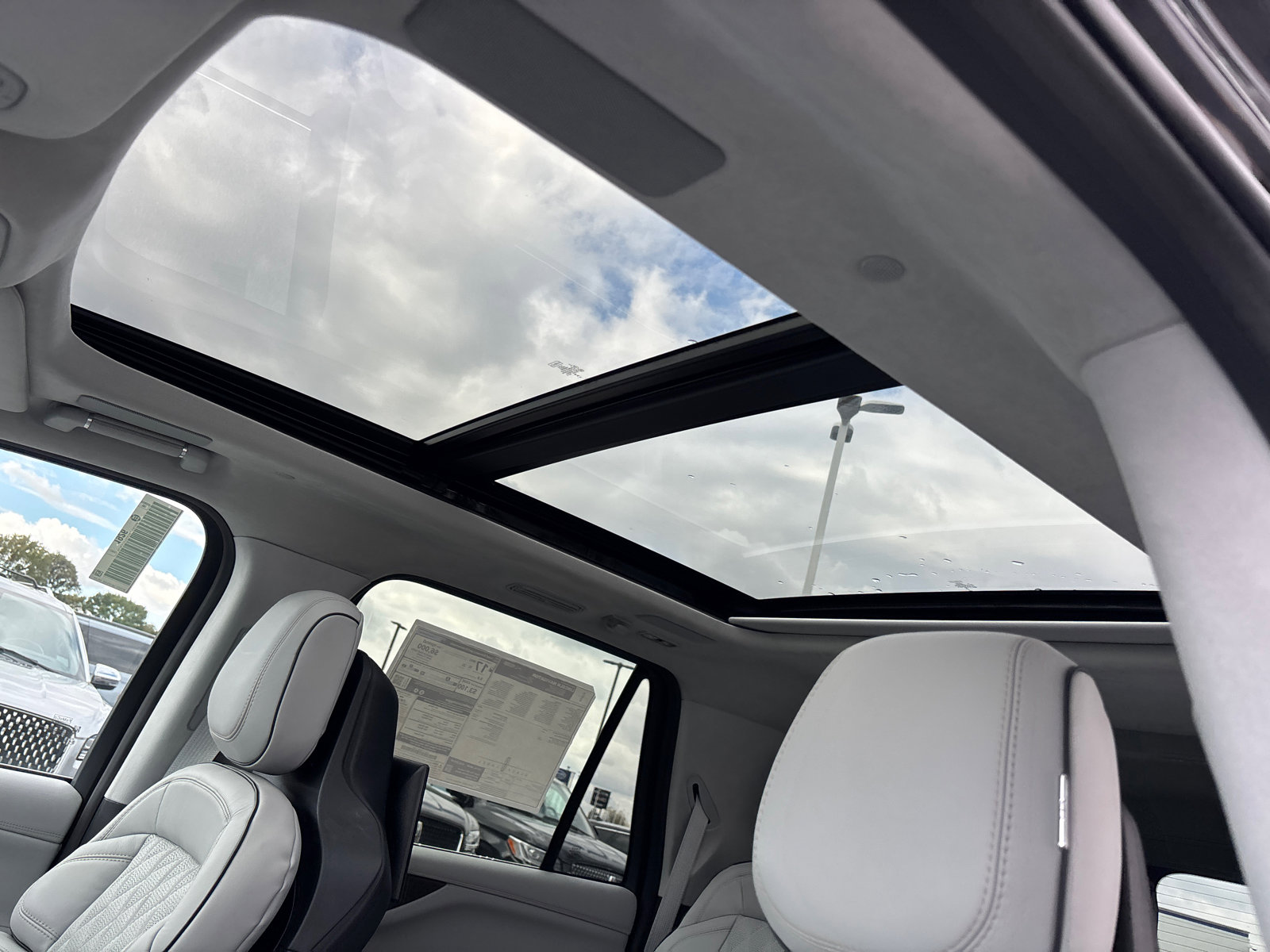 New 2025 Lincoln Navigator L Black Label image 26