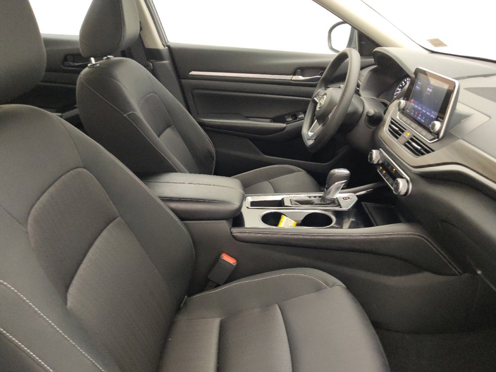Used 2023 Nissan Altima 2.5 SV image 21