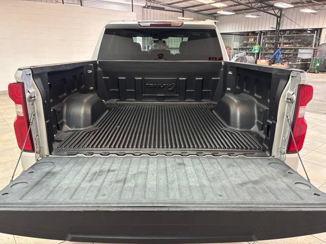 Used 2022 Chevrolet Silverado 1500 Custom RWD image 9