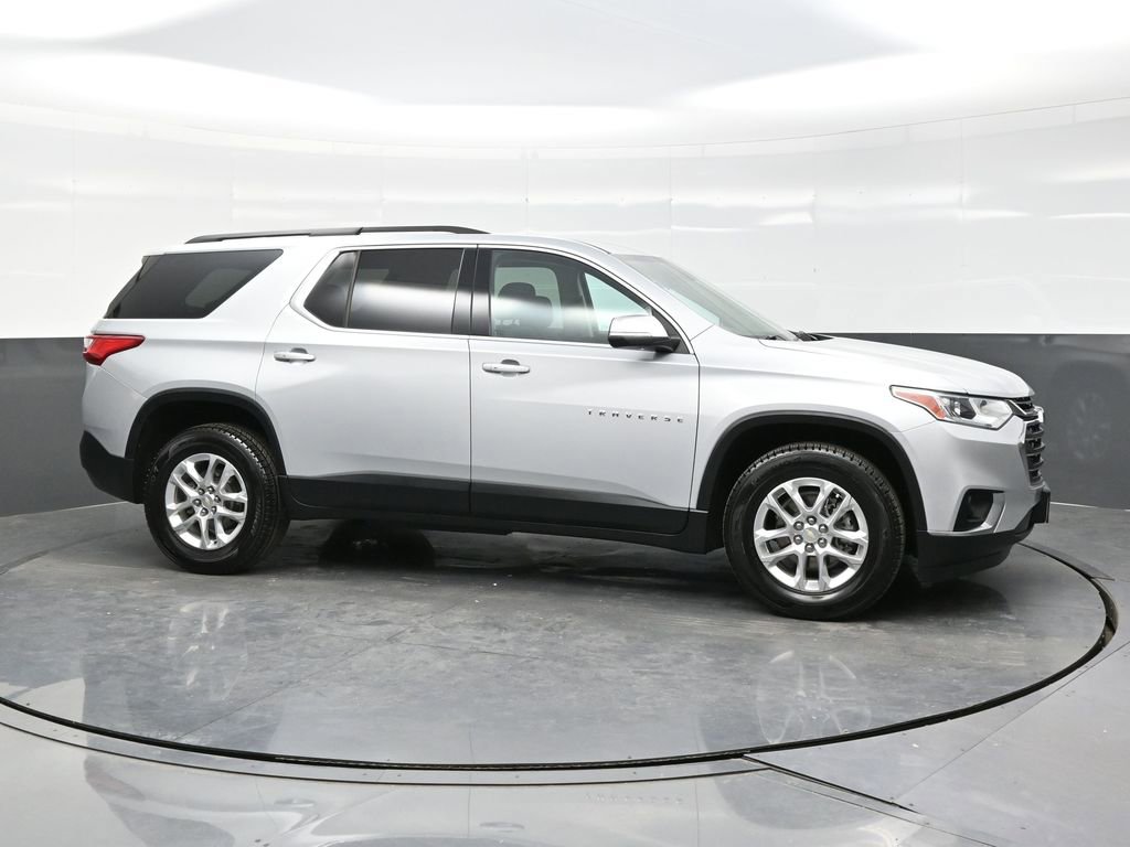 Used 2021 Chevrolet Traverse LT image 8