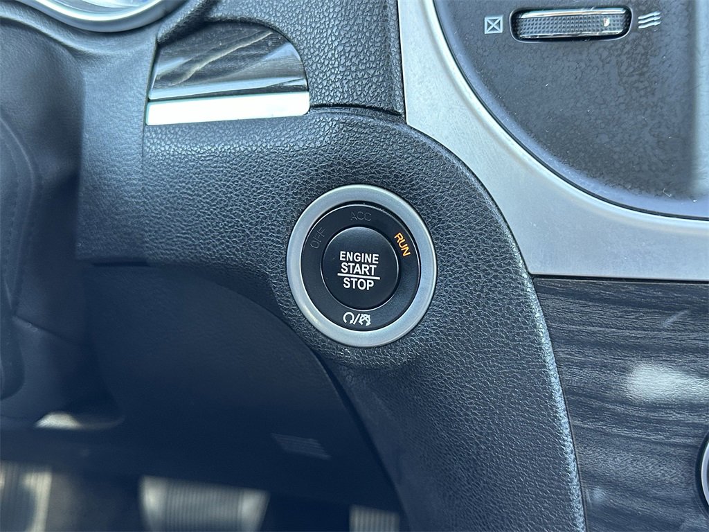 Certified 2022 Chrysler 300 Touring image 28