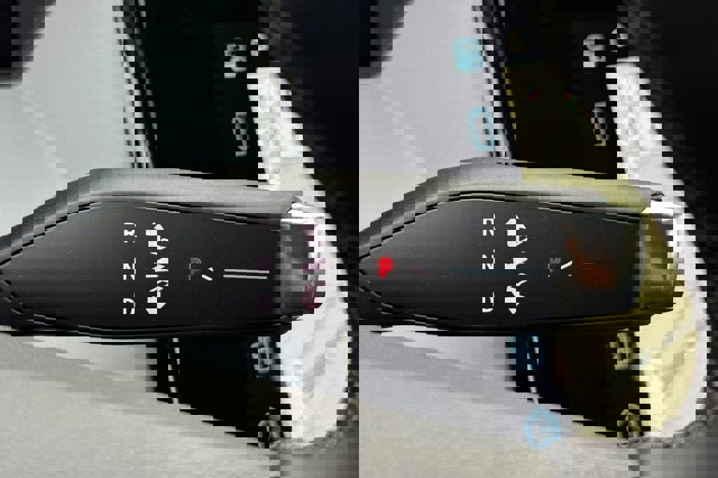 New 2027 Chevrolet Bolt LT w/ Comfort Package image 22