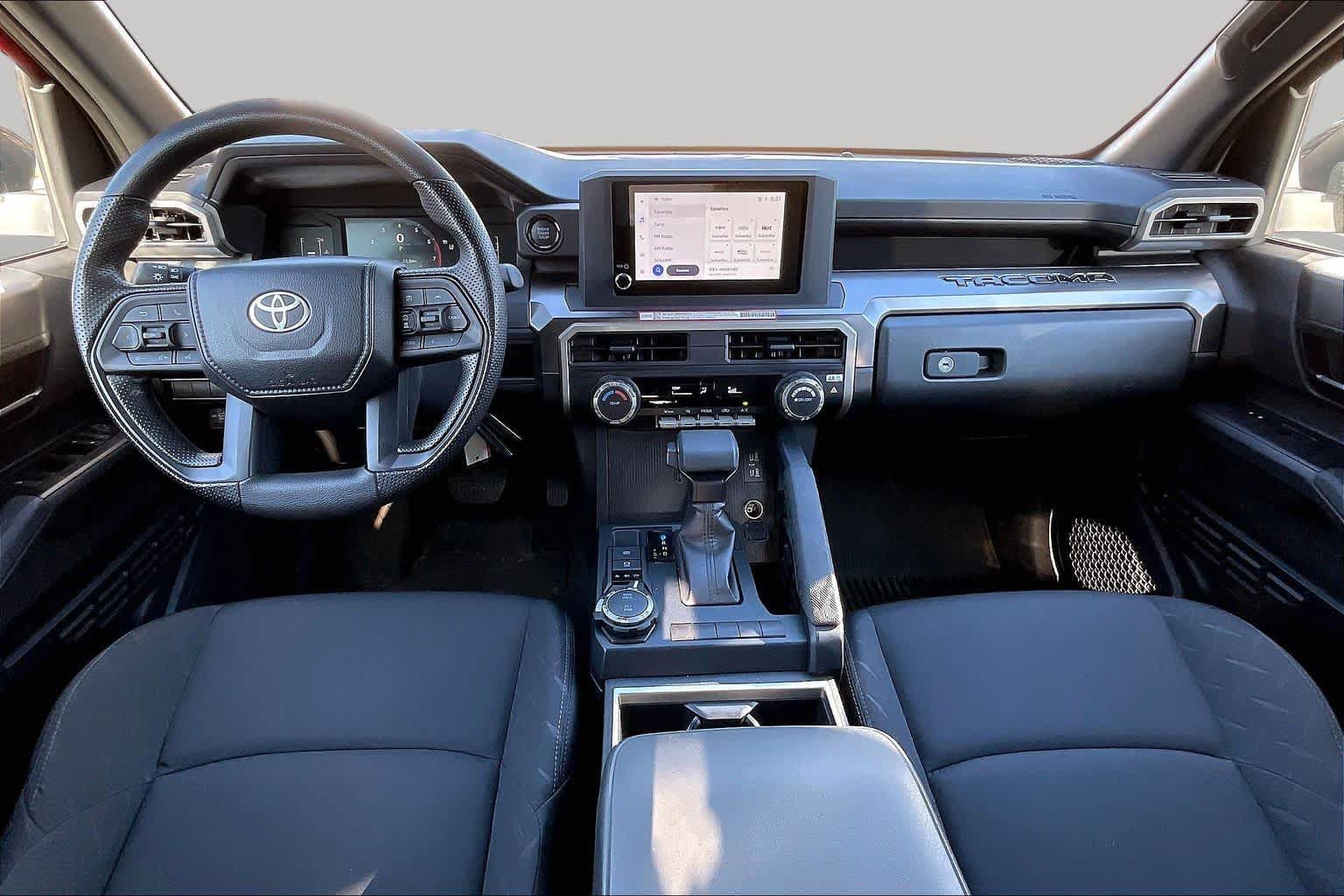 Certified 2025 Toyota Tacoma SR5 AWD/4WD image 15