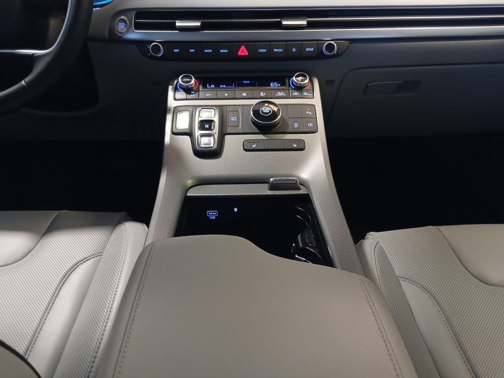 Used 2025 Hyundai Palisade SEL FWD image 11
