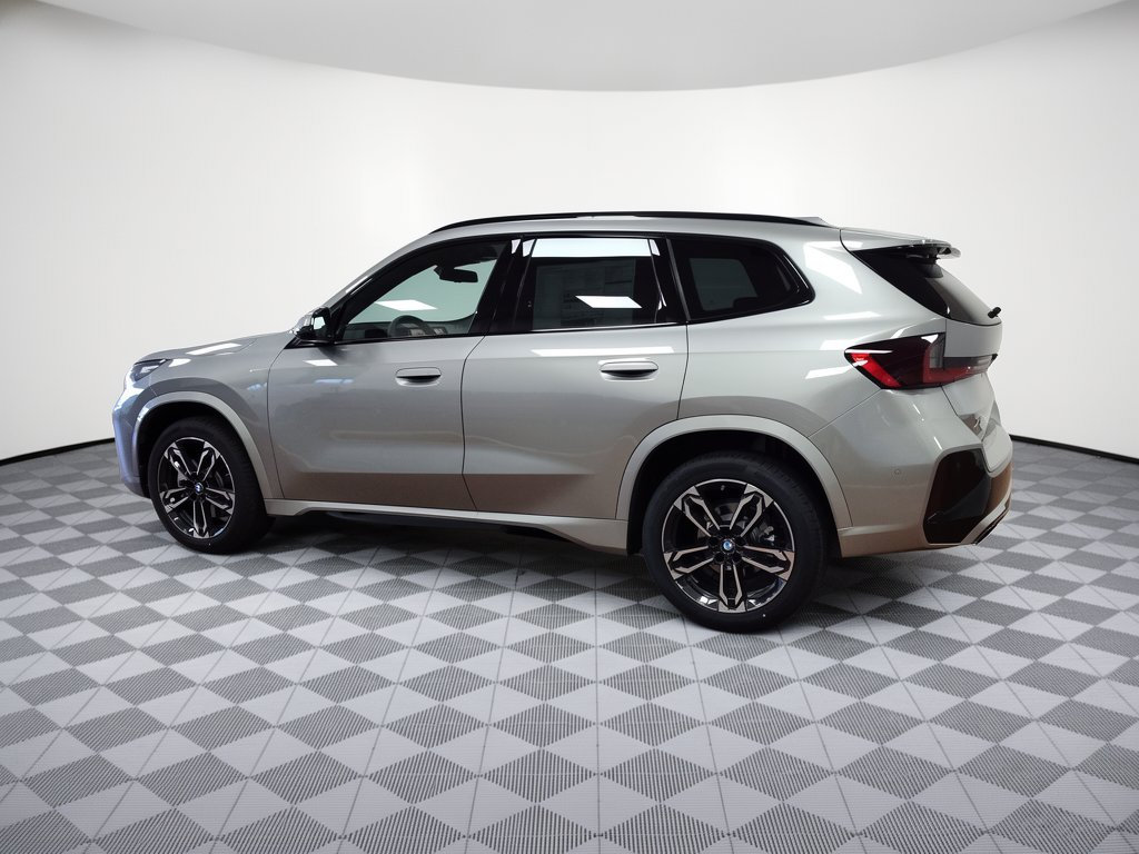 Used 2026 BMW X1 xDrive28i w/ Technology Package AWD/4WD image 3