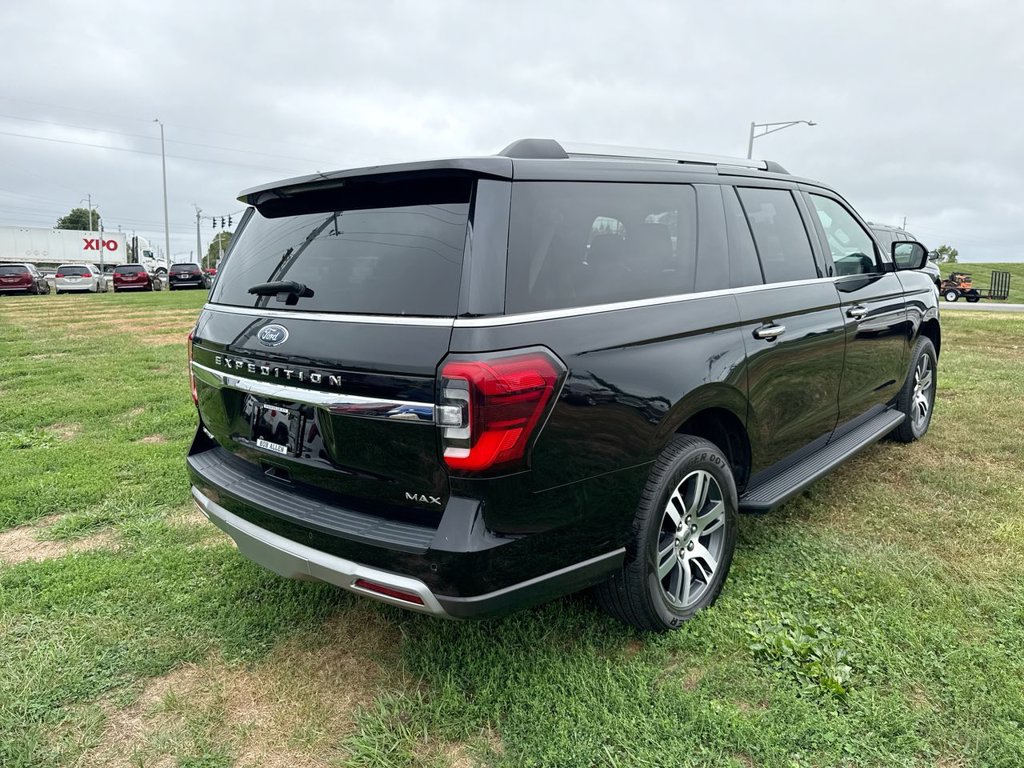 Used 2024 Ford Expedition Max Limited AWD/4WD image 13