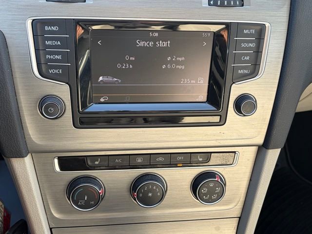 Used 2015 Volkswagen Golf TDI SE image 20