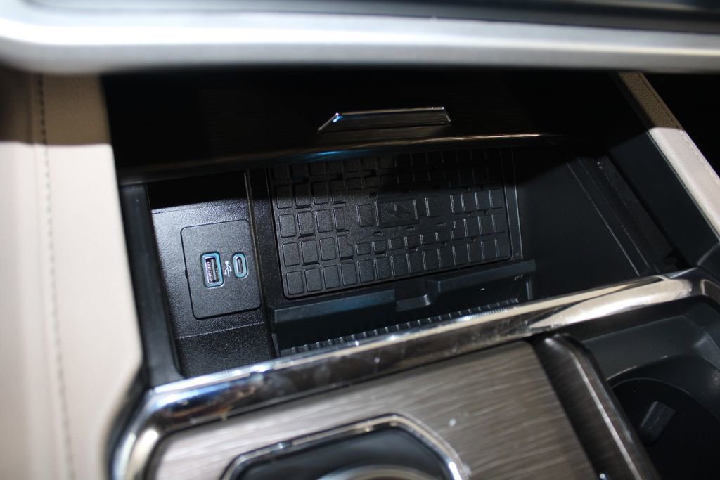 Used 2024 Ford Expedition Limited image 58