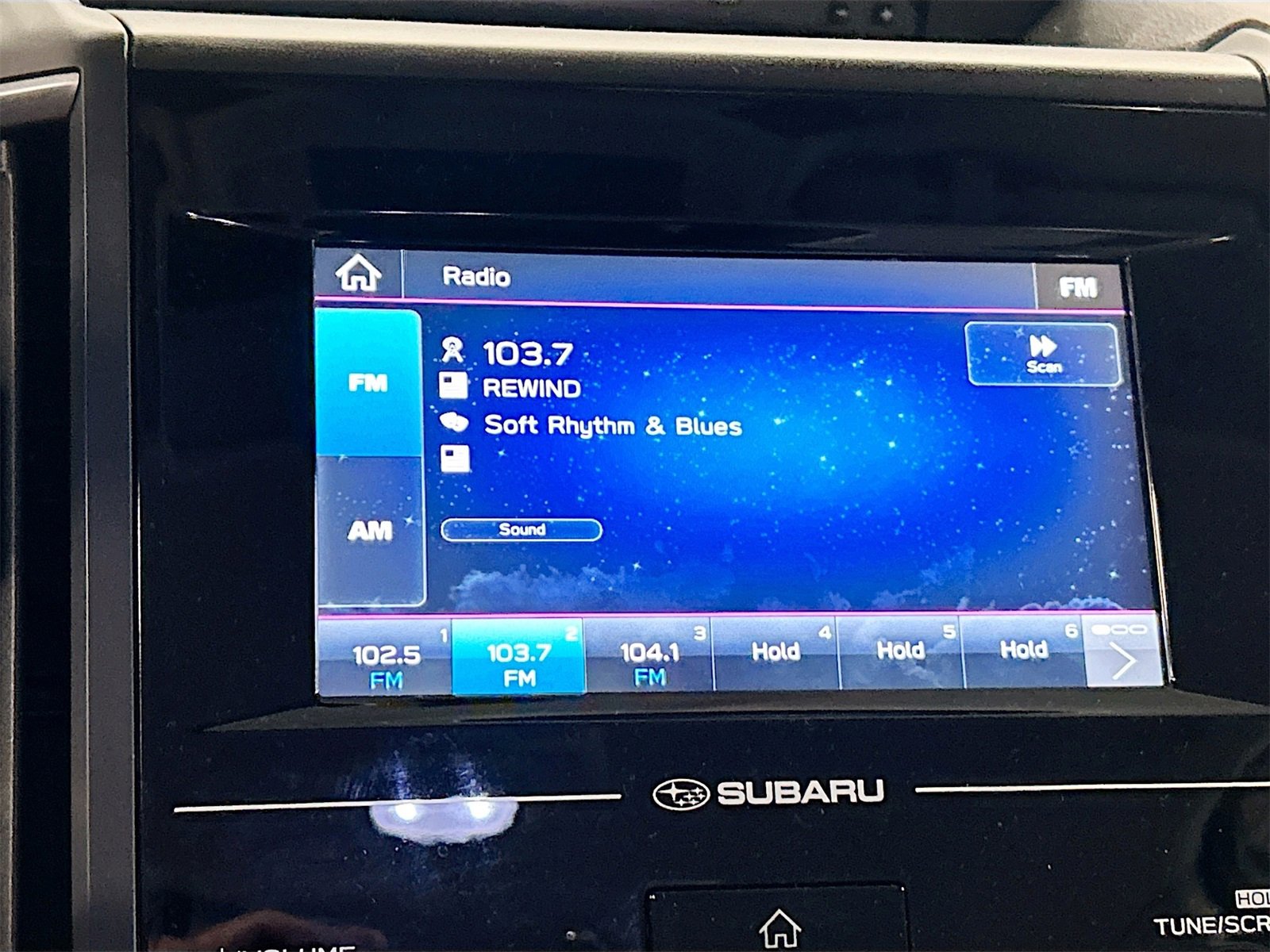 Used 2024 Subaru Forester Base image 14