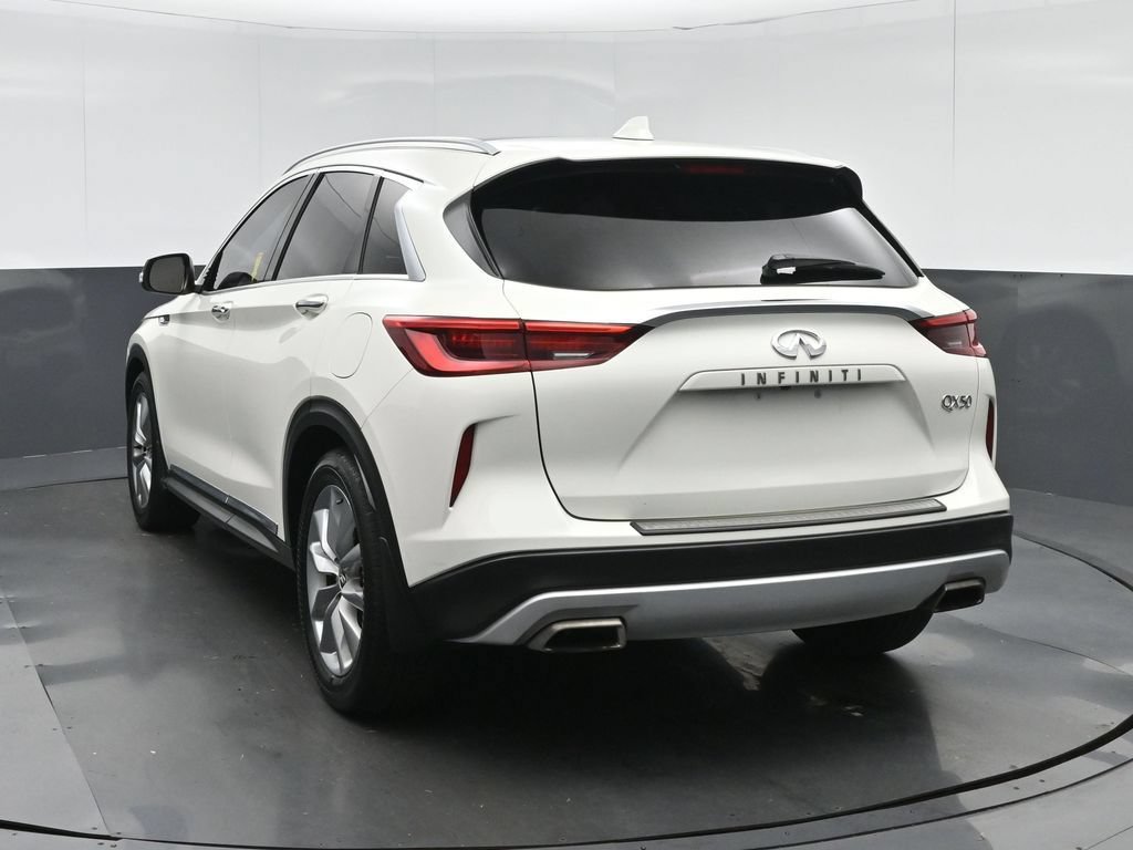 Used 2019 INFINITI QX50 Luxe w/ Navigation Package FWD image 5