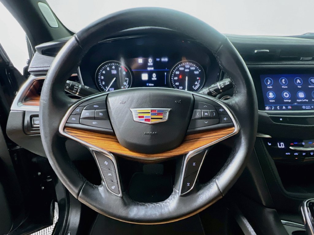 Used 2023 Cadillac XT5 Premium Luxury w/ Technology Package FWD image 17