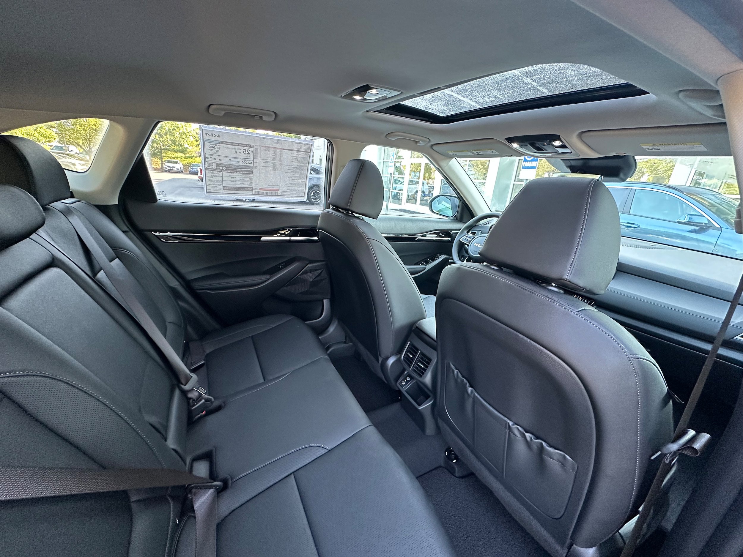 New 2026 Kia Seltos SX w/ SX Sunroof Package image 18