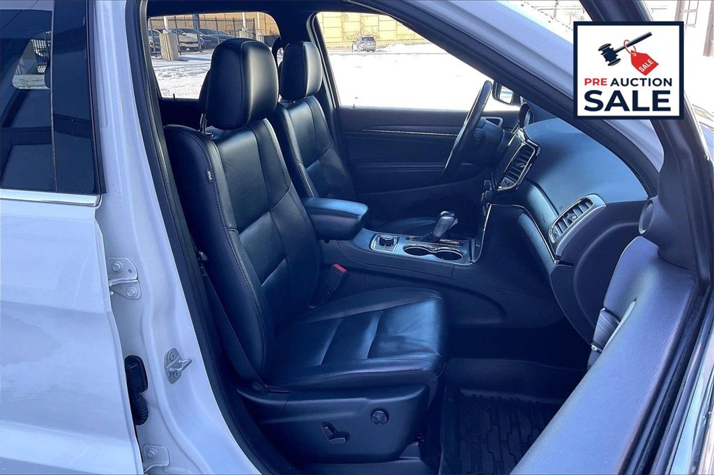 Used 2021 Jeep Grand Cherokee Limited w/ Sun & Sound Group image 7