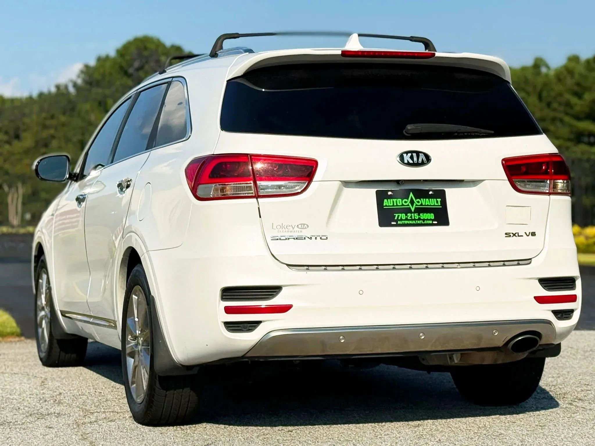 Used 2018 Kia Sorento SX image 9