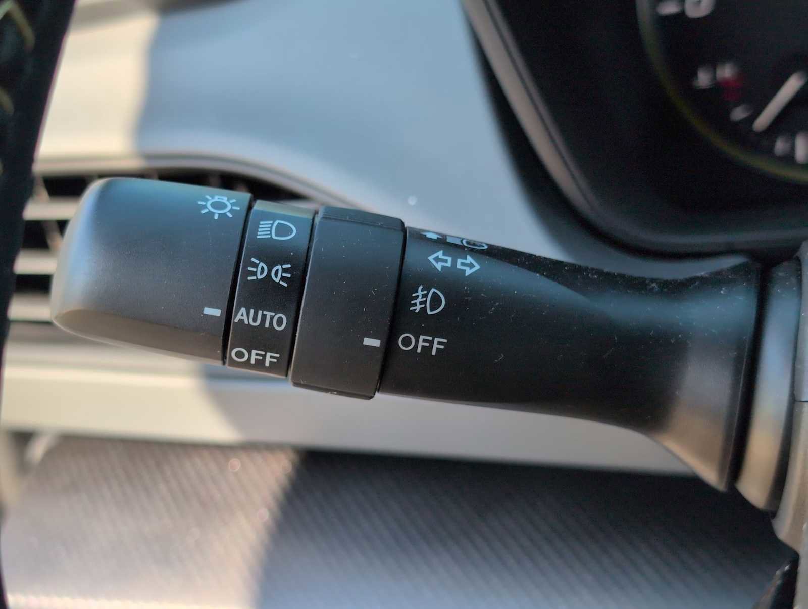 Used 2025 Subaru Crosstrek 2.5i Sport AWD/4WD image 25