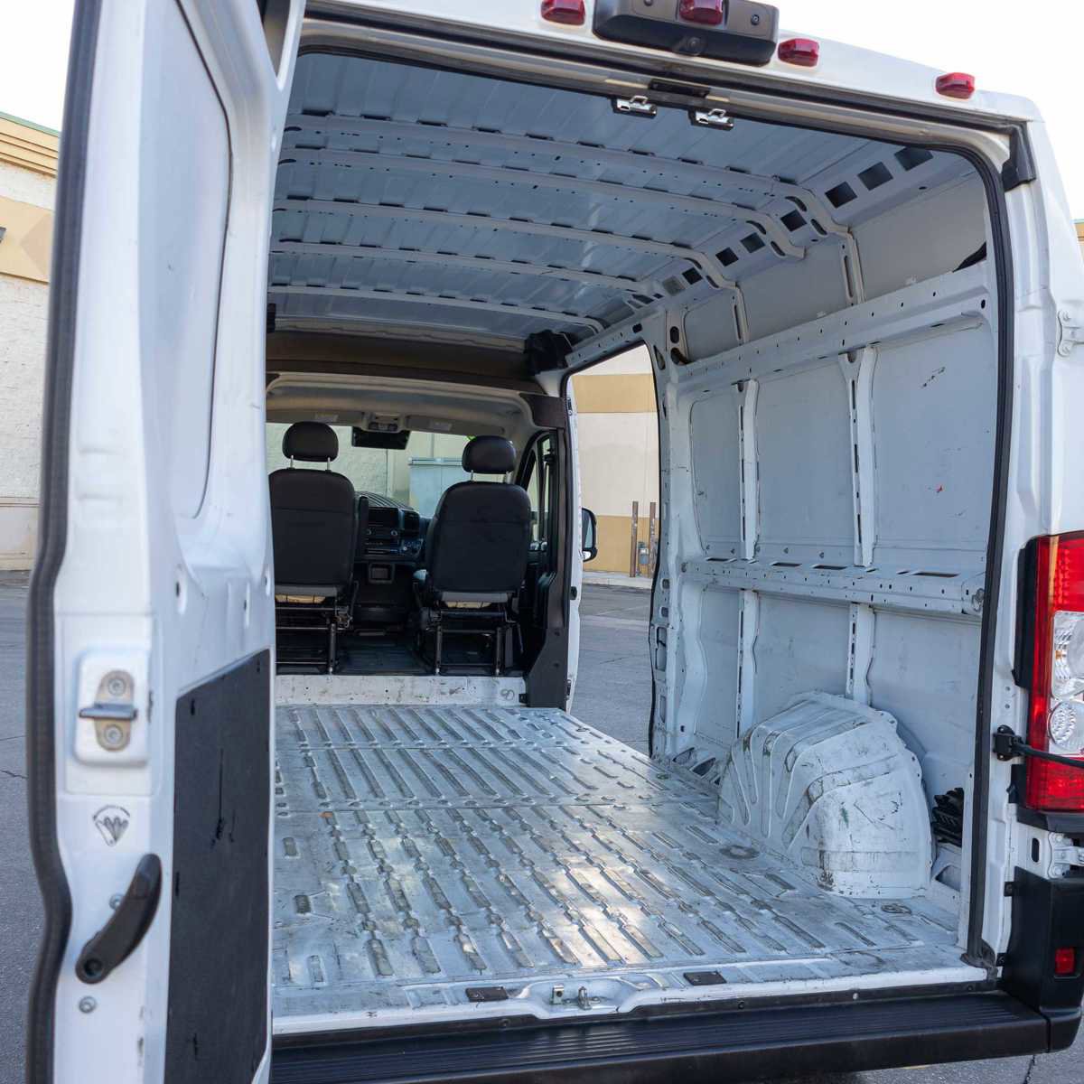 Used 2023 RAM ProMaster 2500 image 15