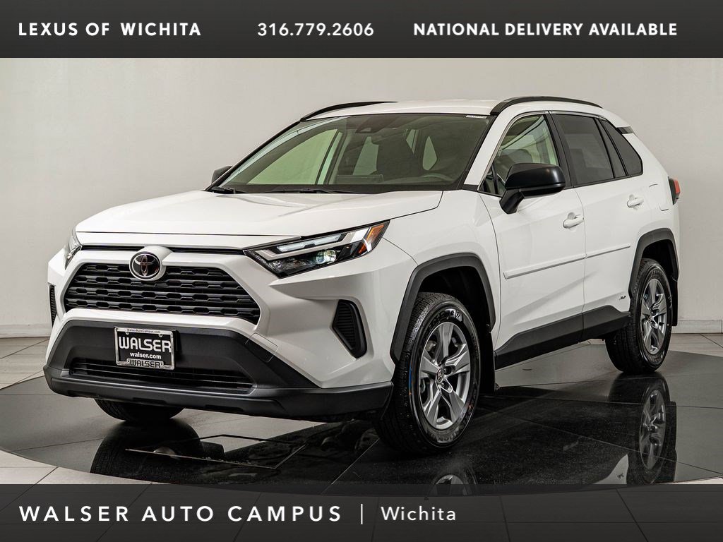 Used 2025 Toyota RAV4 LE AWD/4WD image 1