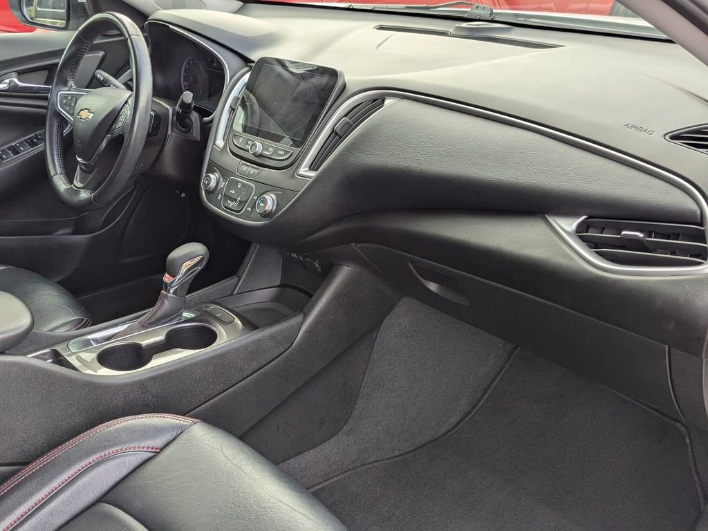 Used 2021 Chevrolet Malibu RS image 25