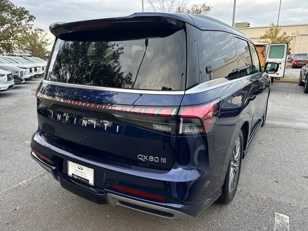 New 2025 INFINITI QX80 Sensory image 3