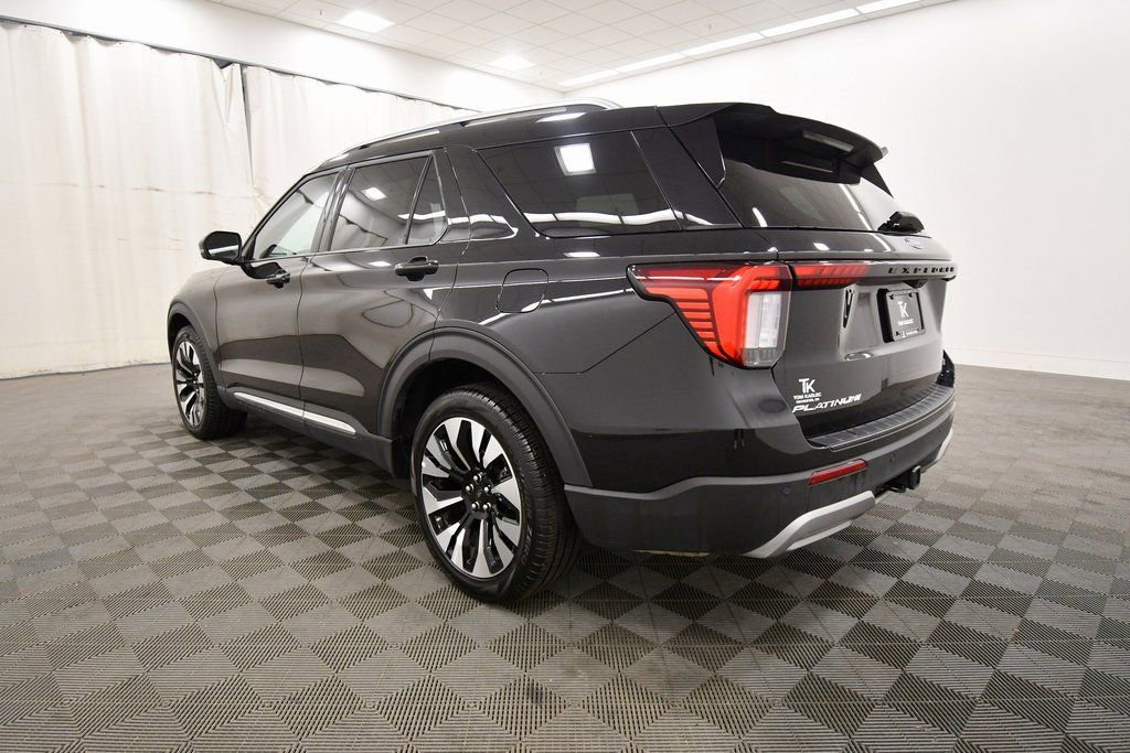 Used 2025 Ford Explorer Platinum w/ LUX Leather Package AWD/4WD image 5