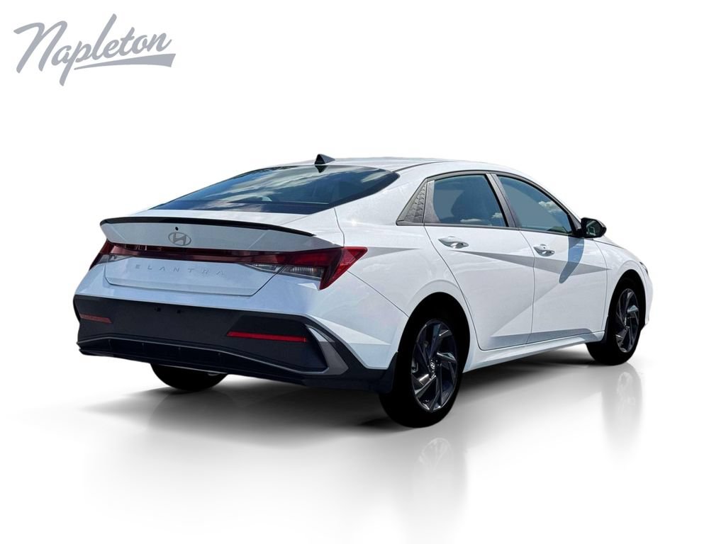 New 2026 Hyundai Elantra Sport FWD image 8