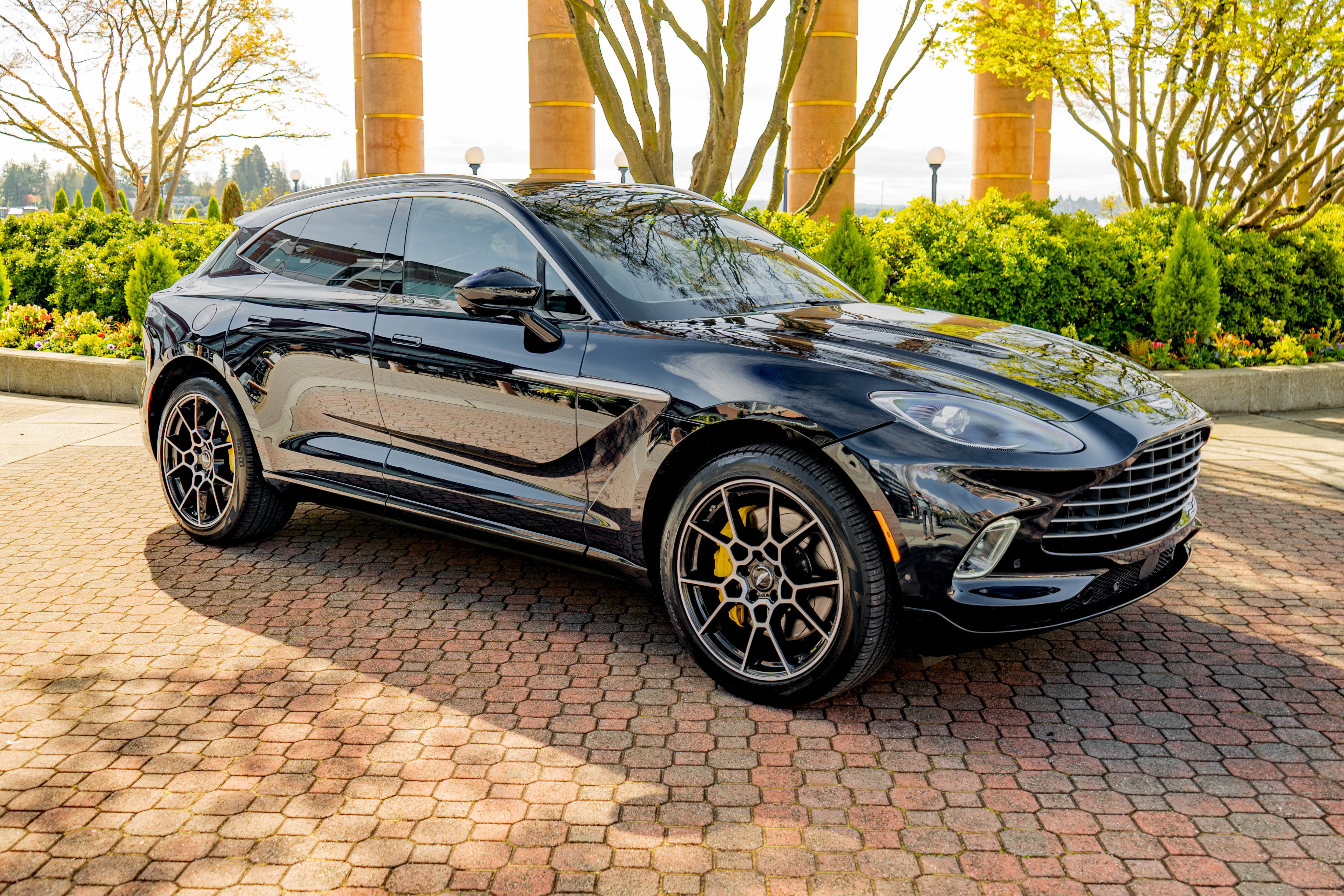 Used 2021 Aston Martin DBX image 51