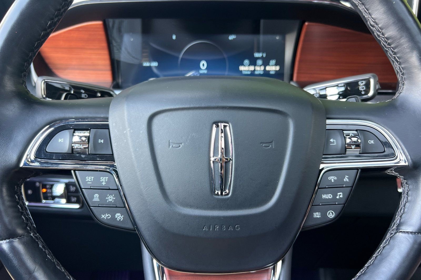 Certified 2023 Lincoln Navigator L Reserve AWD/4WD image 25