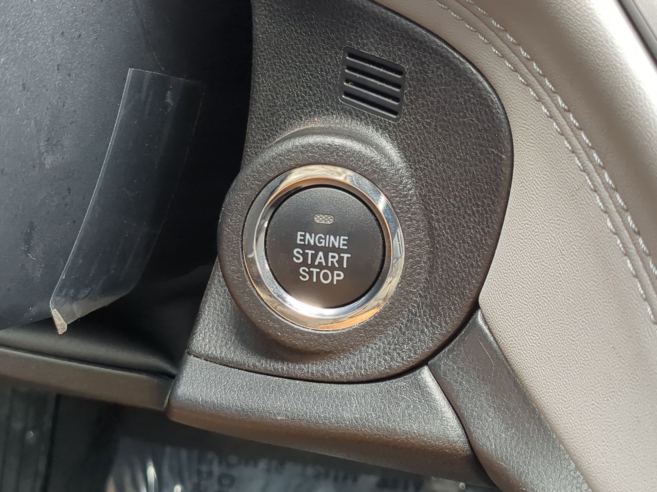 Used 2025 Subaru Outback Premium image 20