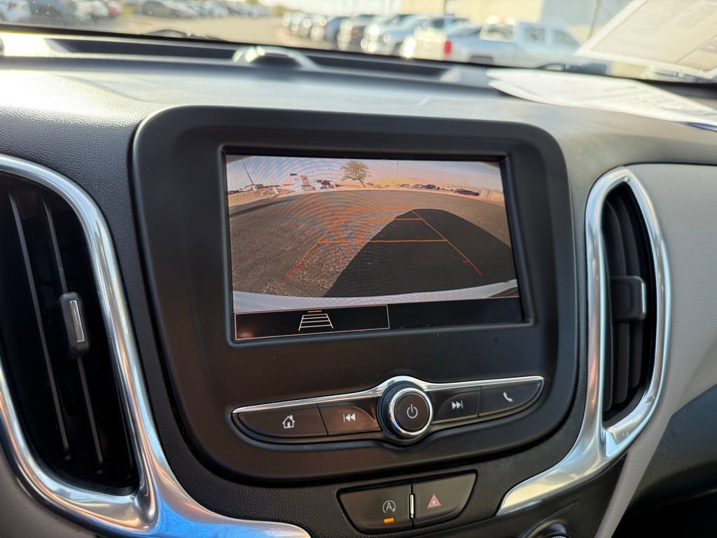 Used 2022 Chevrolet Equinox LT w/ Driver Convenience Package image 26