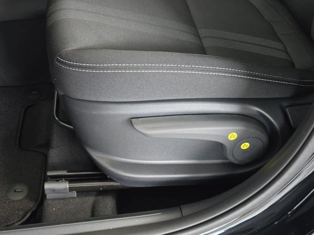 New 2026 Hyundai Venue SEL FWD image 20