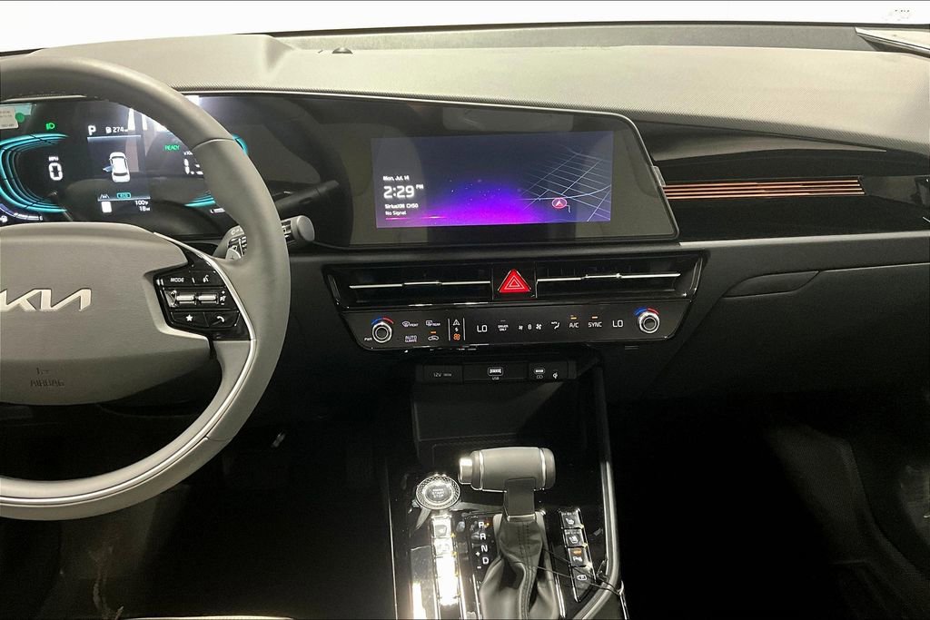 New 2025 Kia Niro SX image 15